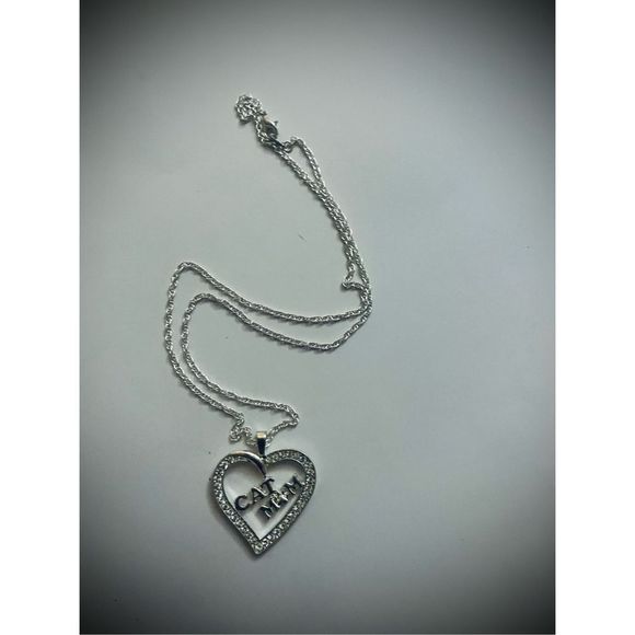 SILVER CAT Mom Sapphire Heart Necklace - Picture 4 of 6
